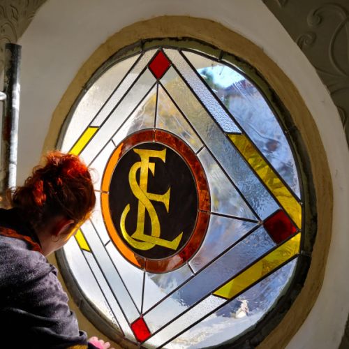 Création occulus avec peinture sur verre